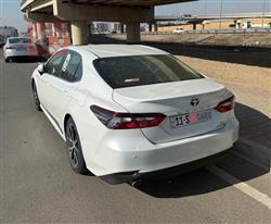 تۆیۆتا کامری